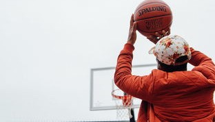 开云体育直播-篮球运动员专项心理训练课程开发与实践探讨，篮球运动员心理素质的重要性