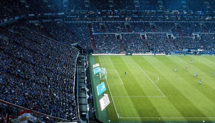 开云体育手机版下载-压迫式防守对快攻得分转化率的影响，压迫式是什么动作